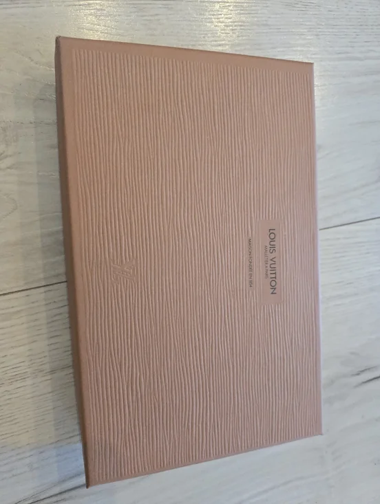 Louis Vuitton Monogram Wallet Excellent condition Rarely Used. - Picture 4 of 14